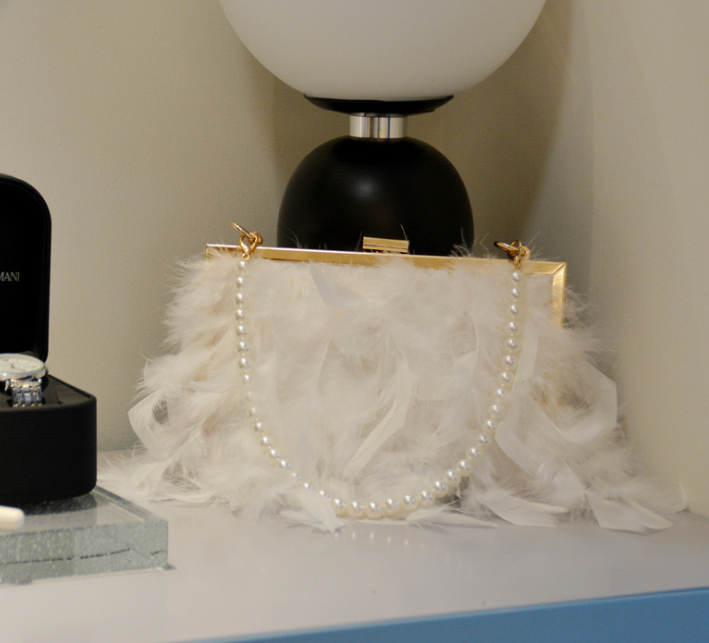 Luxy Moon Feather Handbag Women's Evening Clutch Bag White Pearl Chain Shoulder Bag Luxury Women Bags Design Party Purse ZD1647