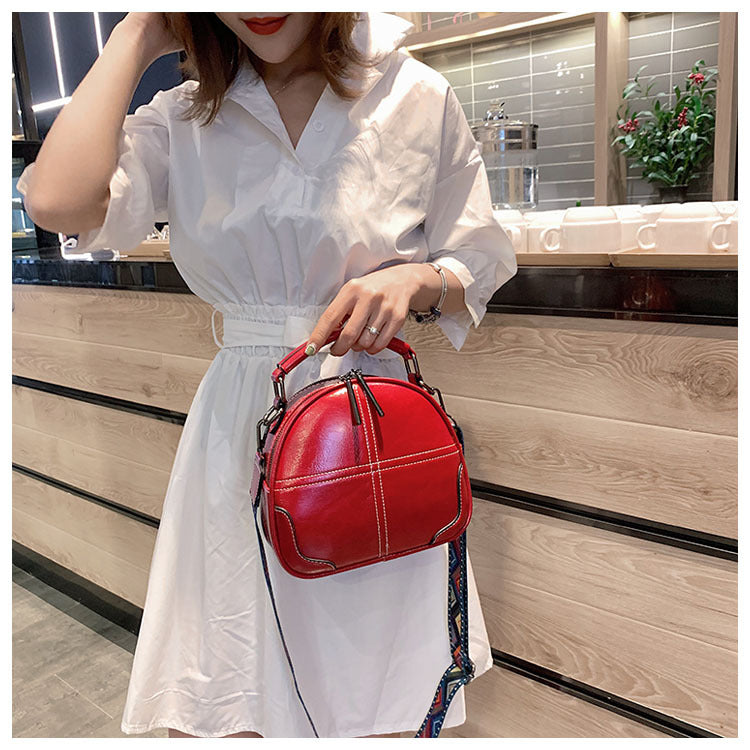 New fashion on the new small bag women's texture wild ladies hand bag shoulder messenger bag